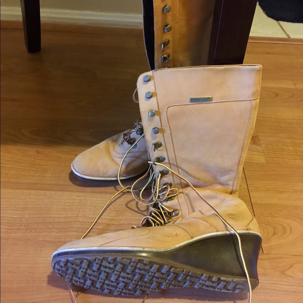 TIMBERLAND leather suede wedge lace up boots